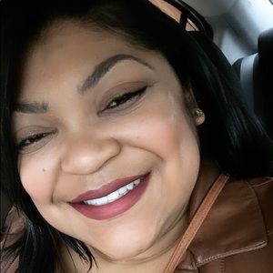 Meet your Posher, Latoya